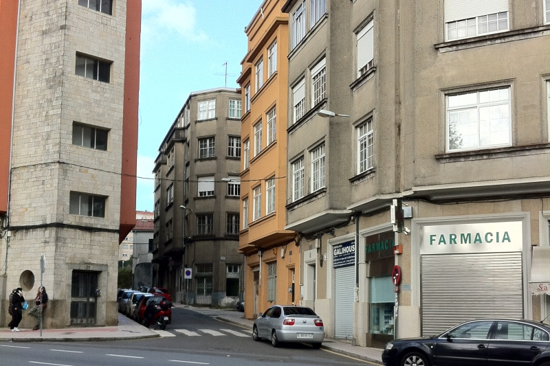 edificio en vedra santiago